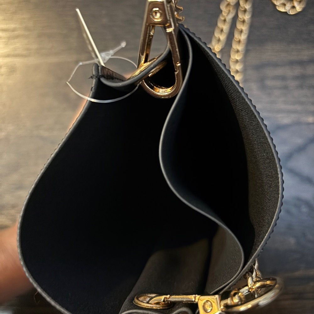 NWT Elton John Black Mini Crossbody Bag with Gold Chain and Yellow Letter “E” - Picture 3 of 6